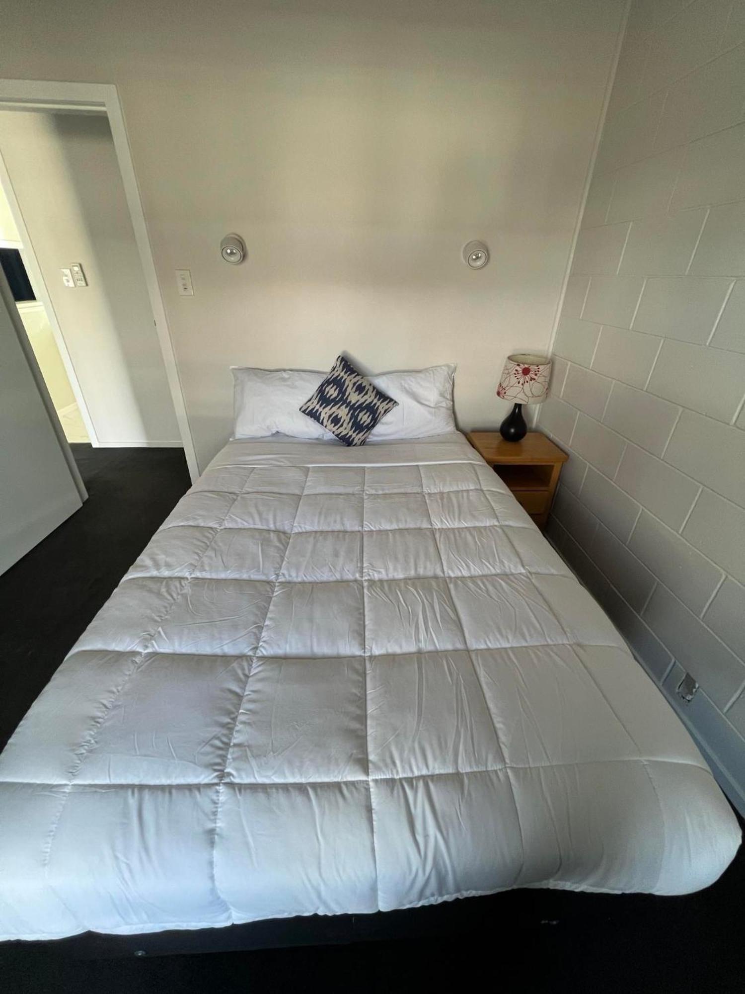 Hamilton Sunrise Motel Экстерьер фото