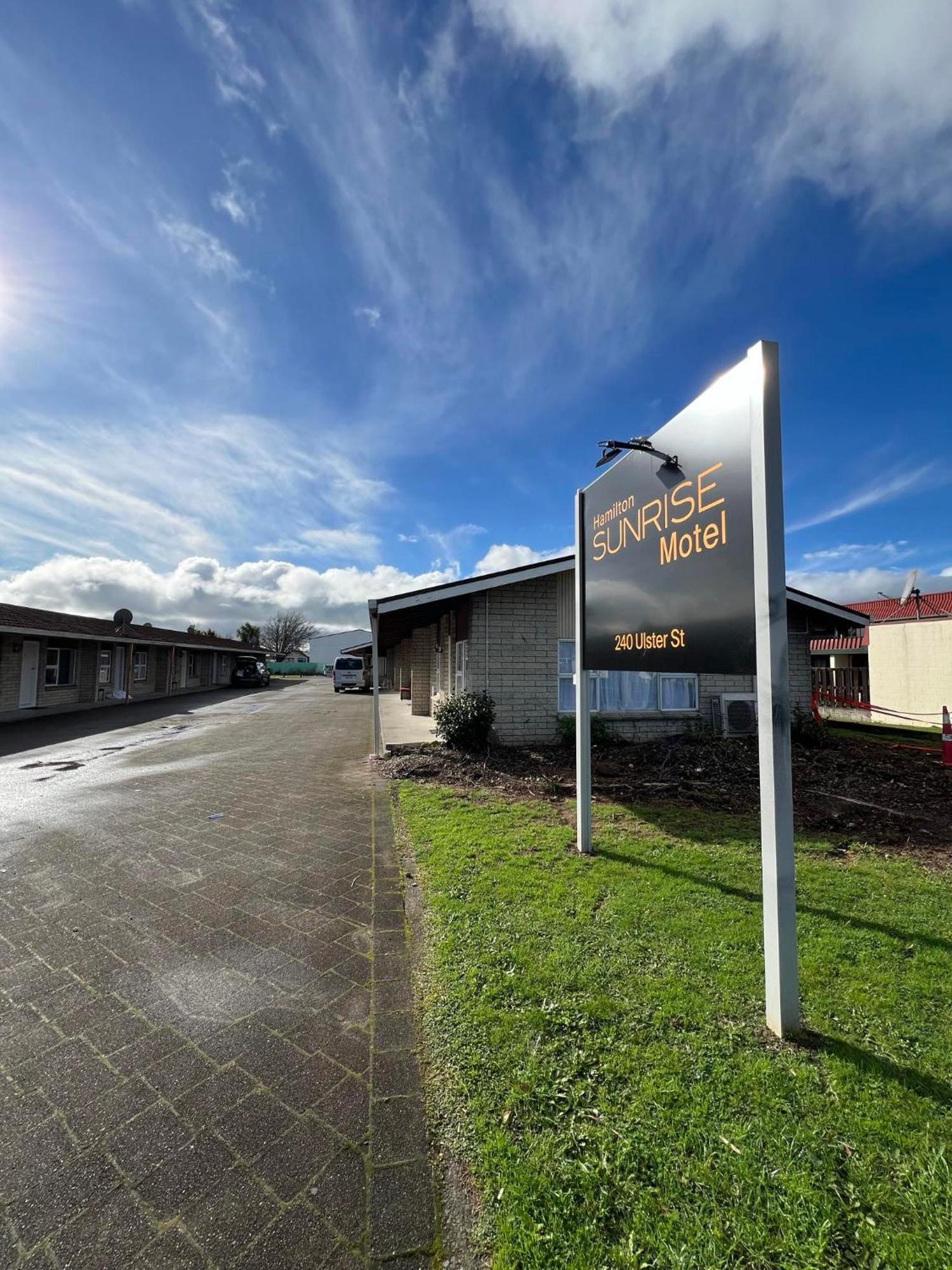 Hamilton Sunrise Motel Экстерьер фото
